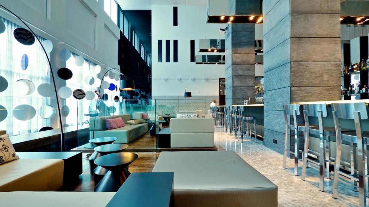 לובי המלון - ספא יערות הכרמל במלון רויאל ביץ תל אביב