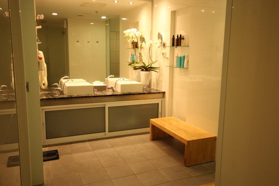 מלתחות הספא - ספא במלון דן אכדיה הרצליה 