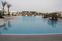 בריכת המלון - דריה ספא במלון רמדה נתניה