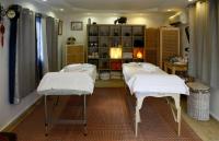  מתחם טיפולים - ספא כפות תמר רמת גן