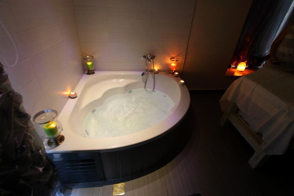  עיסוי מפנק - ספא אתנחתא באפיק