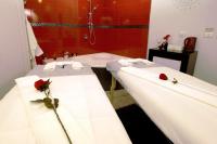 מיטות טיפולים - ספא פארדייס