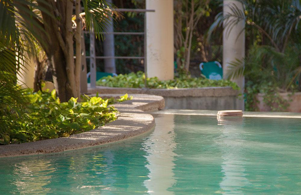  בריכה - ספא חמת גדר