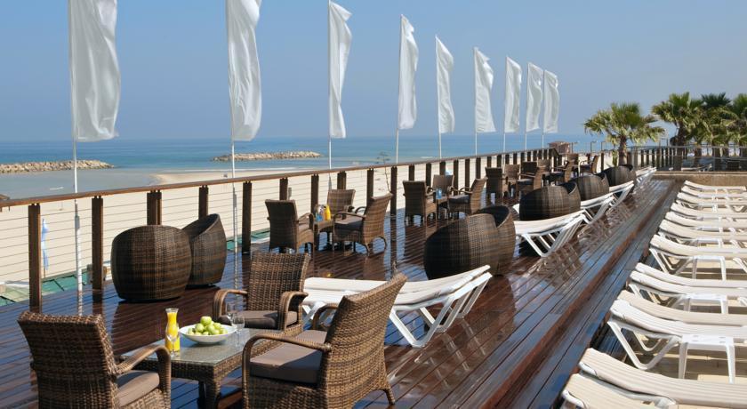  גישה לחוף הים - ספא במלון דן אכדיה הרצליה 