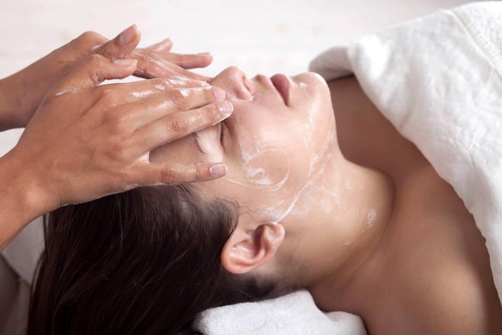  טיפול פנים - ספא כולה לנשים