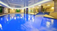 בריכה מקורה - ספא במלון חמת קיסר טבריה