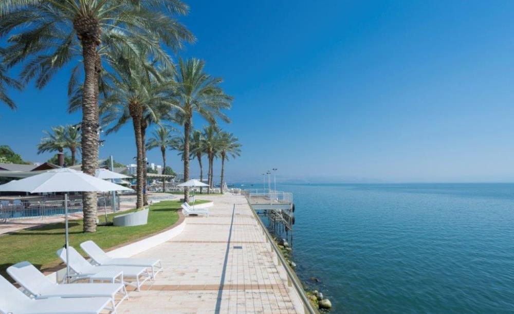  חוף פרטי של המלון - ספא בזלת במלון חוף גיא טבריה 