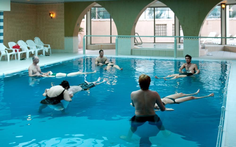  בריכה פנימית - ספא אואזיס ים המלח