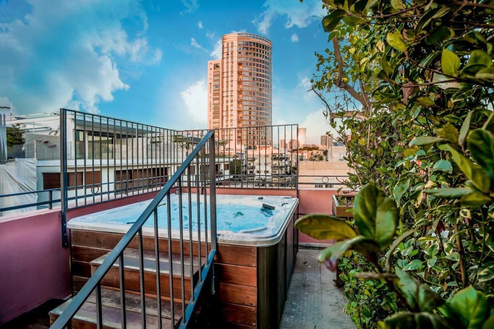 גקוזי על גג המלון - ספא במלון נורדוי תל אביב