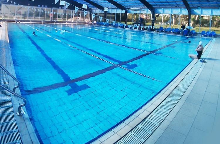  בריכה מקורה - ספא קלאב במועדון הספורט כפר המכביה