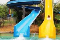  מגלשות מים - ספא קלאב במועדון הספורט כפר המכביה