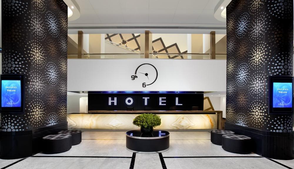 כניסה למלון - אמרלד ספא במלון דן פנורמה תל אביב