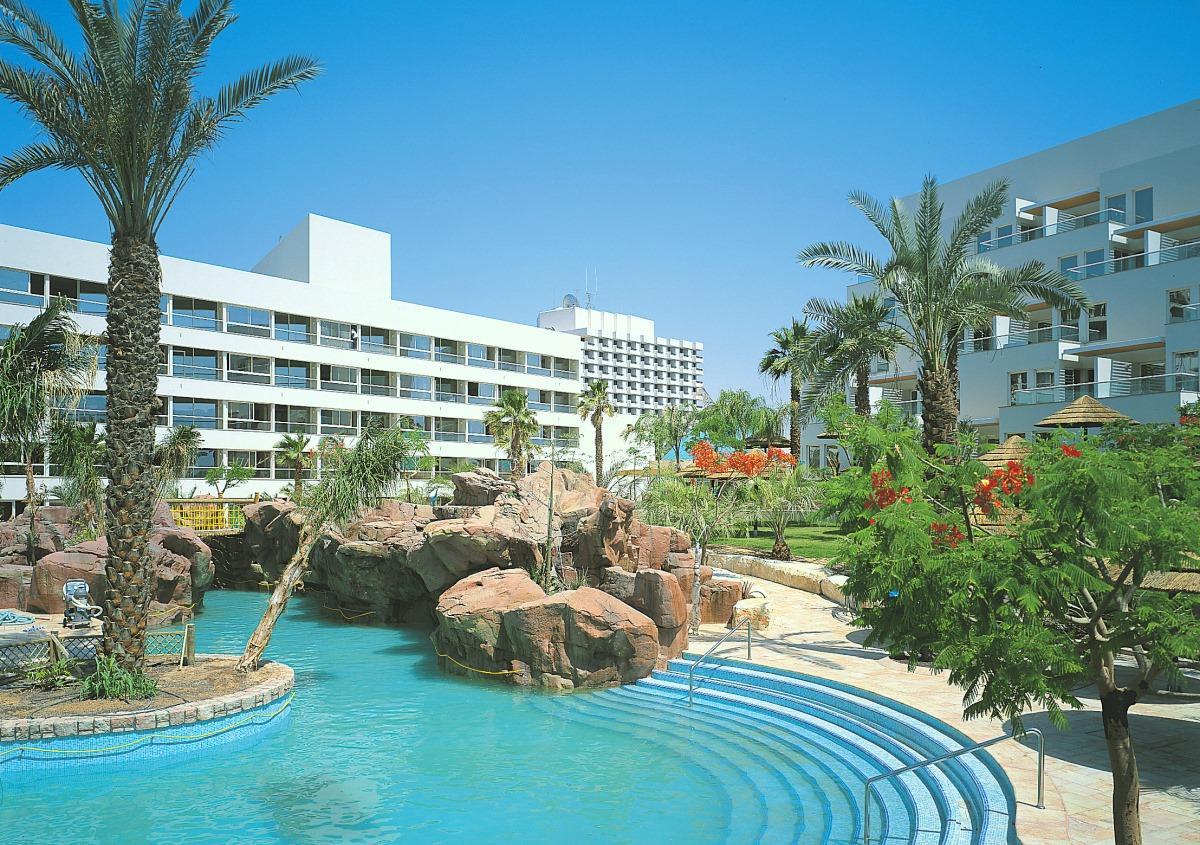  בריכה חיצונית - ספא אספרי