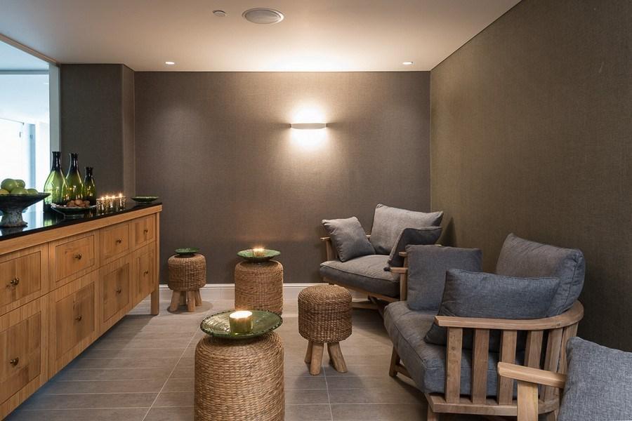  פינת ישיבה בספא - ספא במלון יו בוטיק כנרת