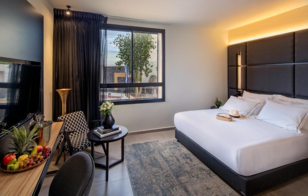  חדר שינה זוגי - ספא מלון לייקהאוס טבריה