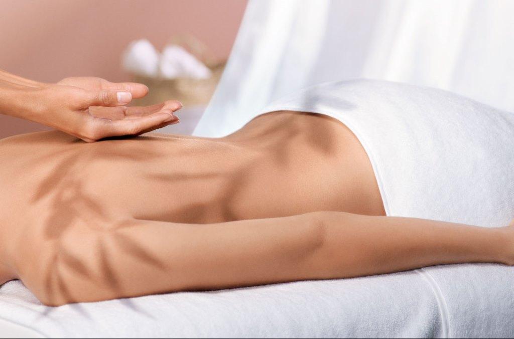   עיסוי מפנק - ספא לאוקסיטן