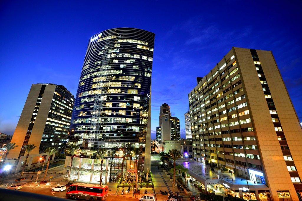 חזית המלון - זאוספא רמת גן