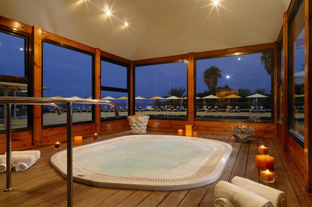  גקוזי מפנק - ספא במלון לאונרדו פלאזה טבריה