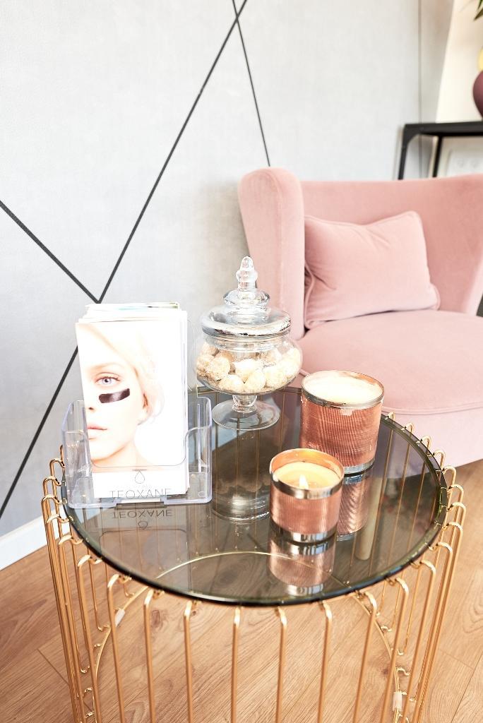  נרות ליד פינת ישיבה - מד ספא