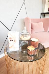  נרות ליד פינת ישיבה - מד ספא