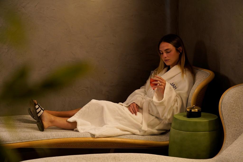 זמן מנוחה לאחר עיסוי - ספא במלון דן קיסריה ריזורט 