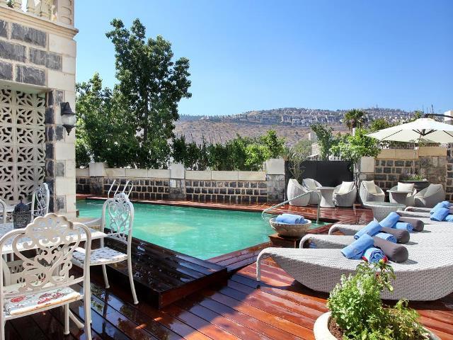  בריכת המלון - ספא במלון אירופה טבריה