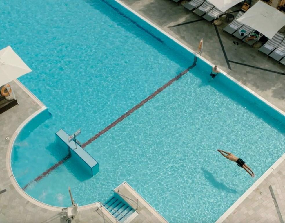 בריכת שחייה - ספא במלון ענבל