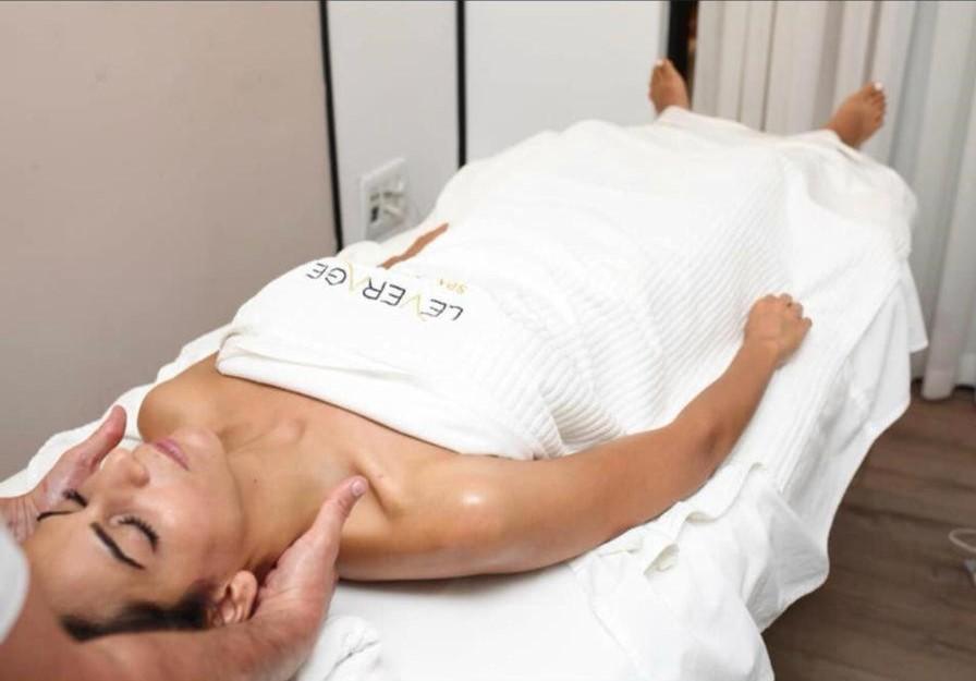 טיפול מפנק לאורחת - ספא לאוקסיטן