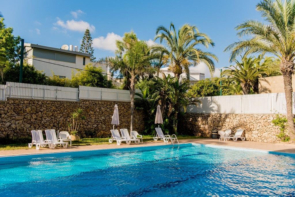  בריכת שחייה חיצונית - ספא סי וויו