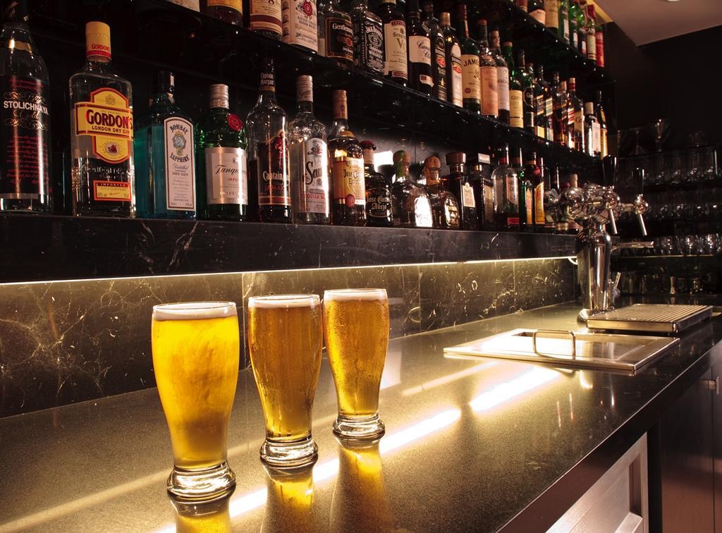  בר בלובי המלון - ספא במלון דן תל אביב