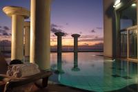  בריכת שחייה - ספא במלון דן תל אביב