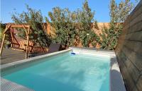  בריכה ב סוויטה נשיאותית - ספא אדוה