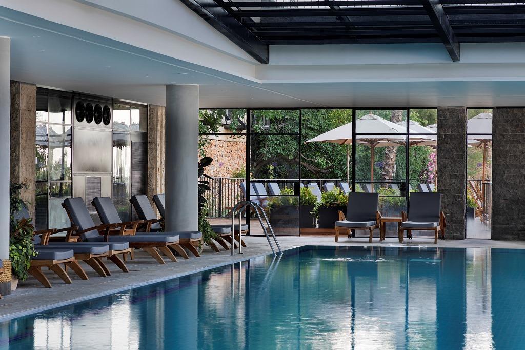 בריכה פנימית - ספא במלון מצפה הימים ראש פינה