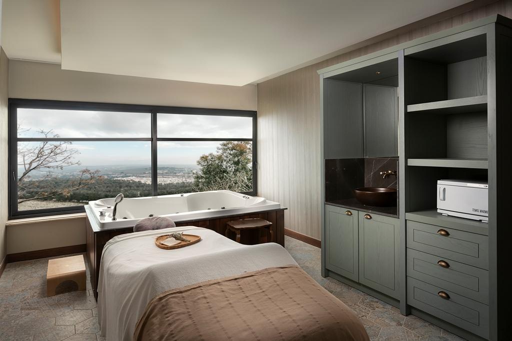 חדר טיפולים עם גקוזי  - ספא במלון מצפה הימים ראש פינה