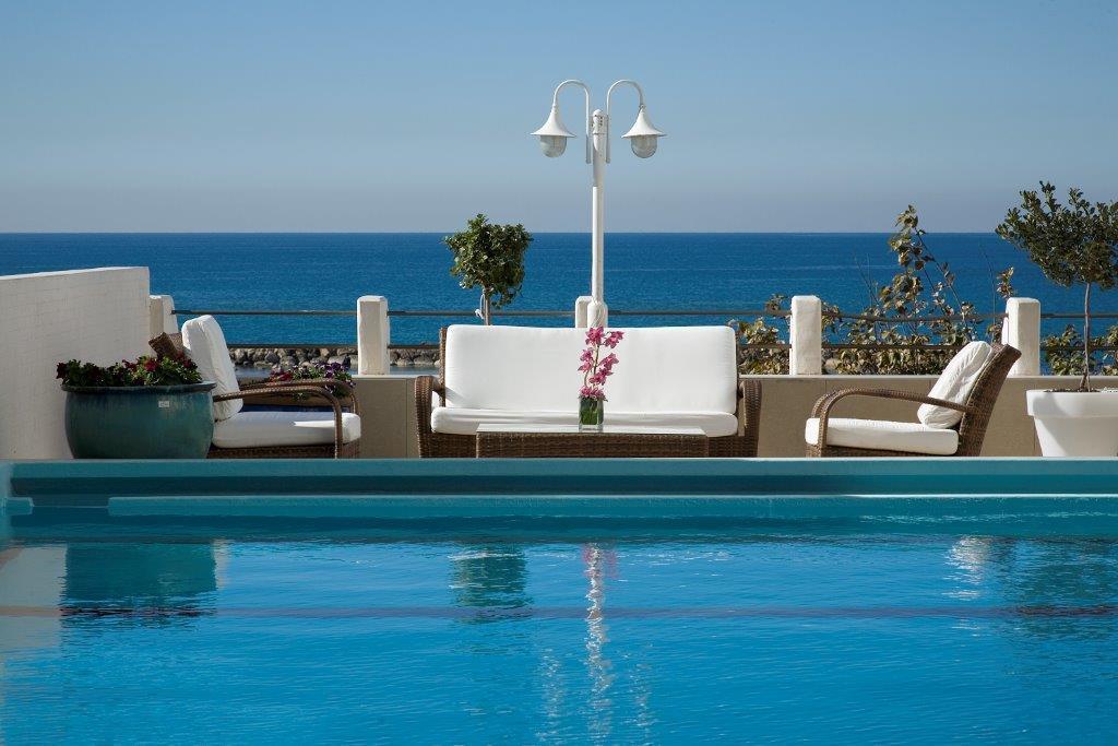 בריכת המלון - ספא במלון אורכידאה הרברט סמואל תל אביב