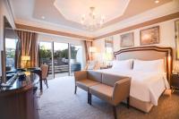 חדר לינה במלון - ספא גארלן במלון וולדורף אסטוריה ירושלים