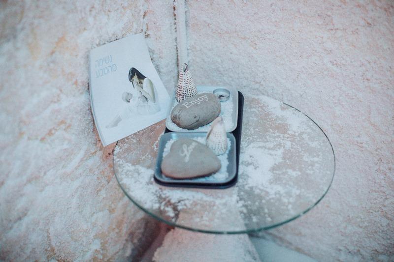  אבנים וצדפות לאווירה - ספא גארדן