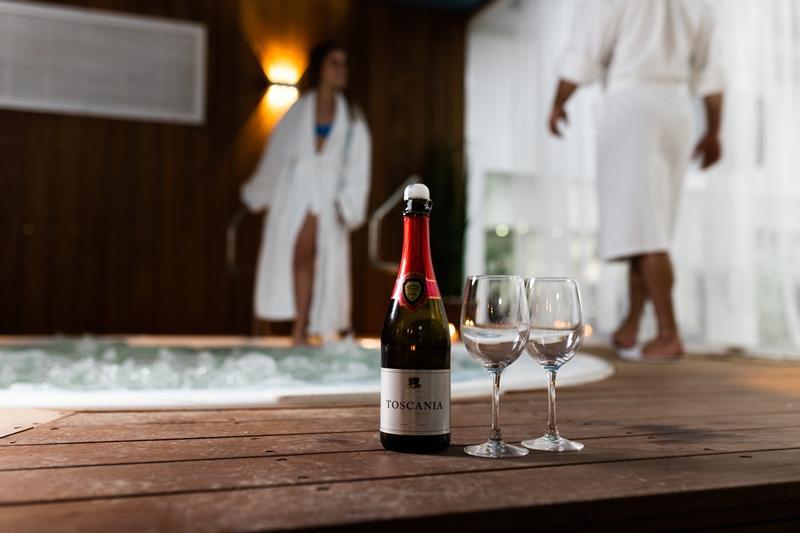 גקוזי עם יין - ספא אלוויט במלון וורט אילת