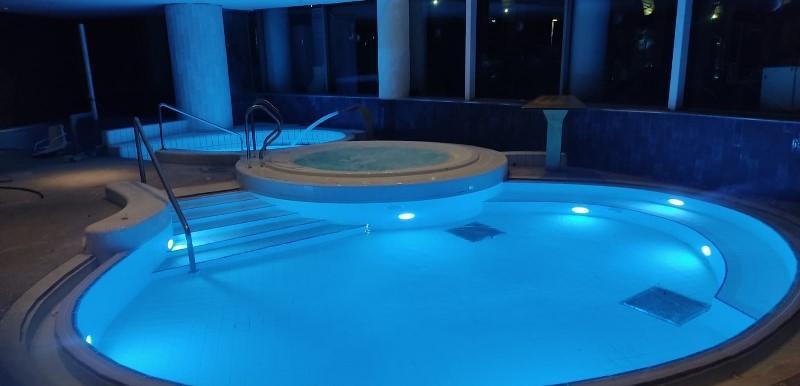בריכות פנימיות - ספא שיזן במלון ENJOY ים המלח