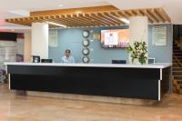  עמדת קבלה - מלון לאונרדו אין ים המלח