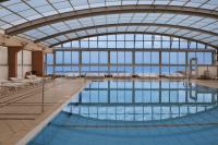 בריכת המלון - ספא במלון קראון פלזה תל אביב