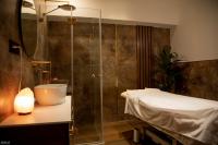 חדר טיפולים - ספא ריביירה אשקלון