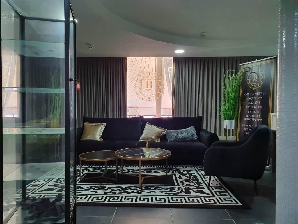 פינות ישיבה בספא - ספא B ימית 2000 חולון