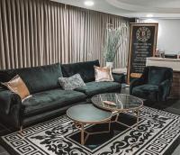 פינות ישיבה בספא - ספא B ימית 2000 חולון