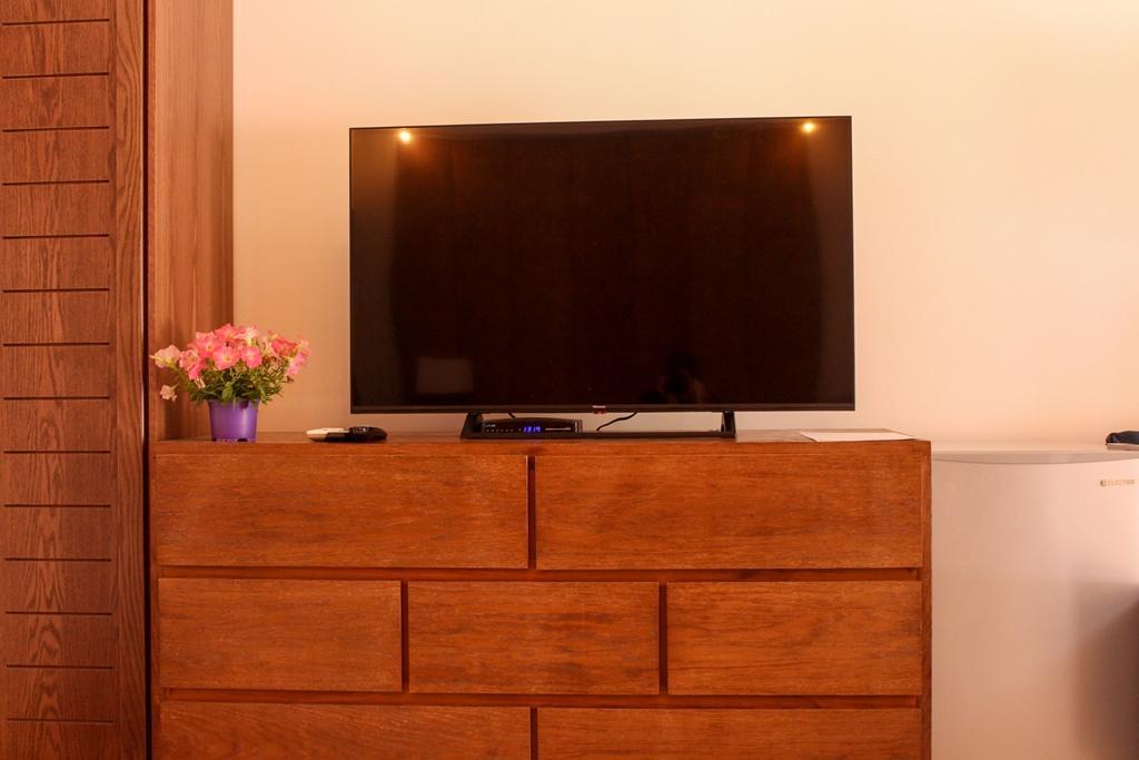   טלוויזיה בחדר לינה - ספא סמבטיוןן