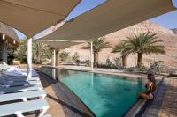 בריכה חיצונית - ספא סינרגיה במלון עין גדי