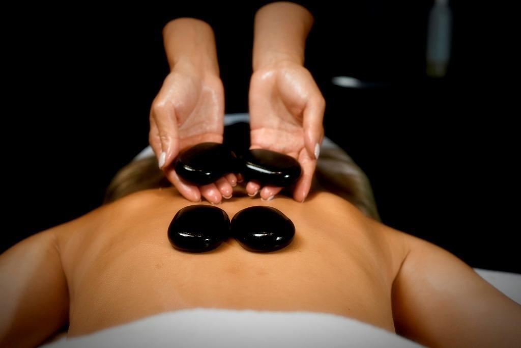 פילינג רגליים מקצועי - ספא במלון הבוטיק אסמבלאז תל אביב