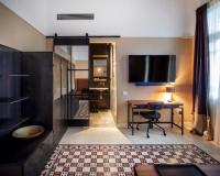 חדר לינה במלון - ספא במלון הבוטיק אסמבלאז תל אביב