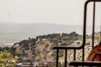   נוף מהמרפסת במלון - ספא גולדן קראון נצרת