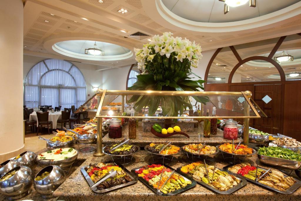 חדר אוכל - ספא במלון לאונרדו ירושלים